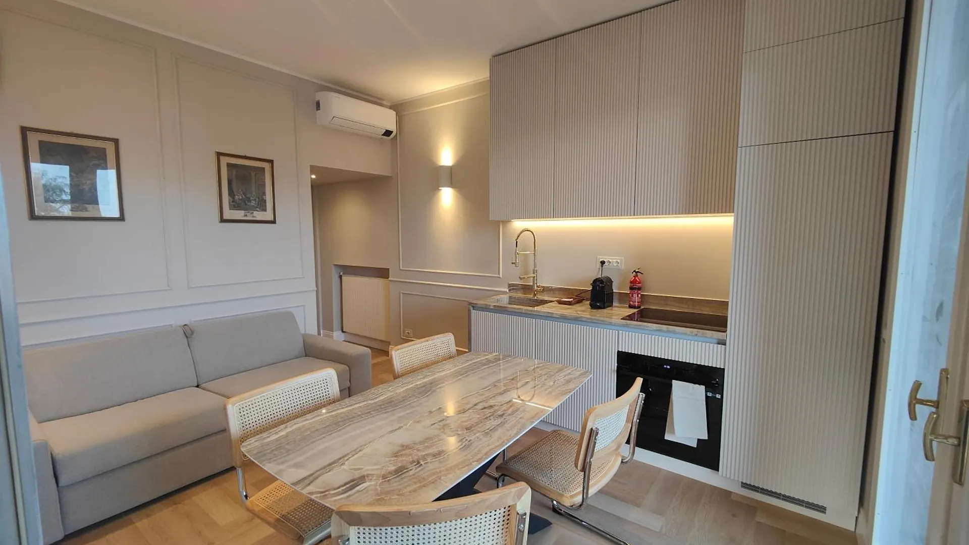 Ottoboni 2B Luxury Penthouse Apartment Milan 0*,